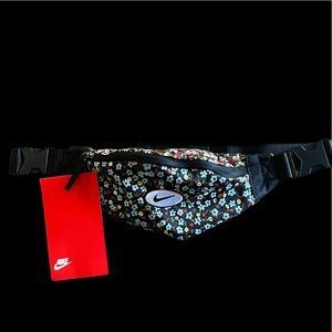 Nike Fanny Pack Belt Bag